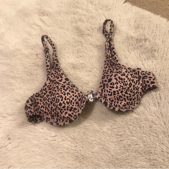 Other - Leopard Print Ribbed Underwire Push Up Bikini Top